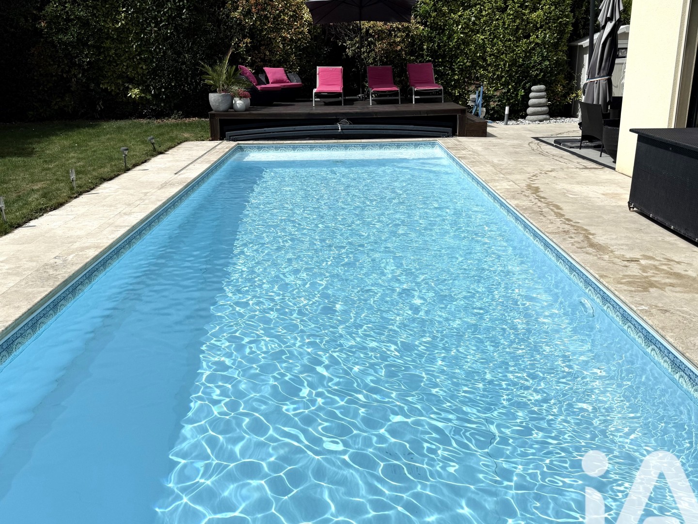 Maison 10 pièces 355 m²