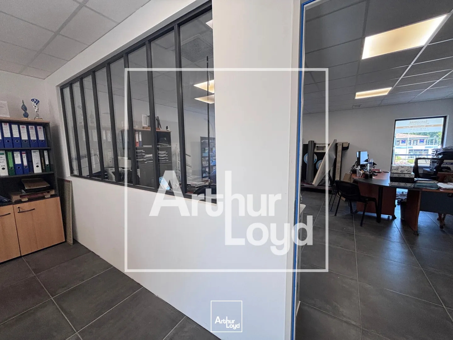 Locaux à vendre - 62m2 - Uzès (30700)