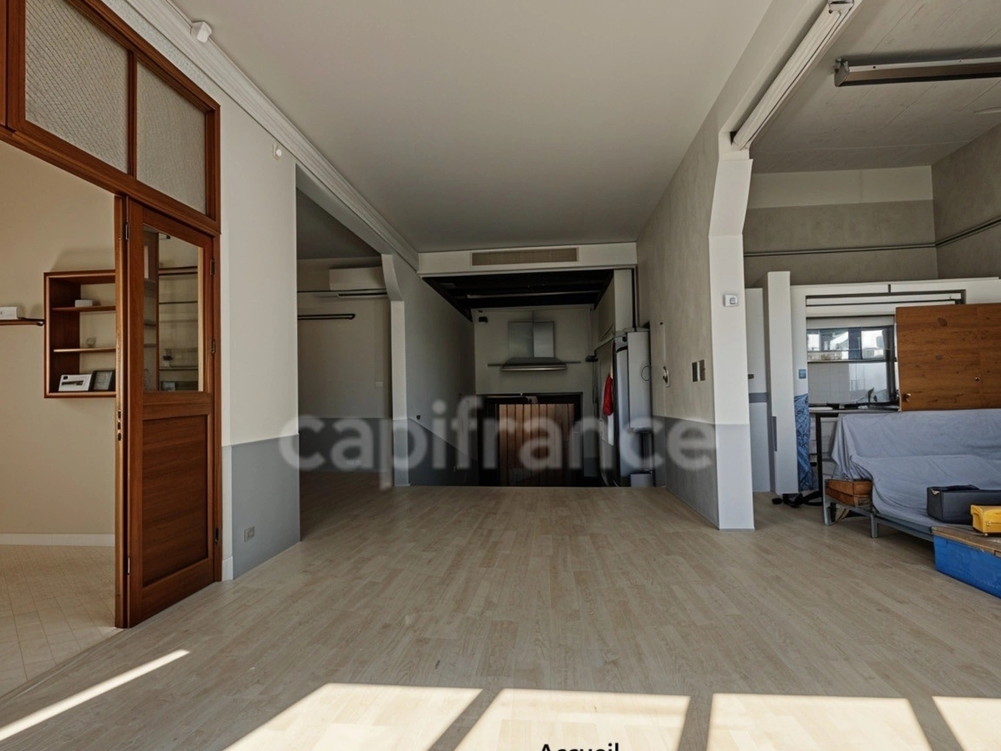 Magasin à vendre - 20 pièces - 2700m2 - Montsalvy (15120)