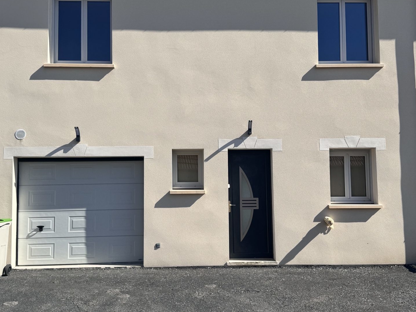 MAISON NEUVE