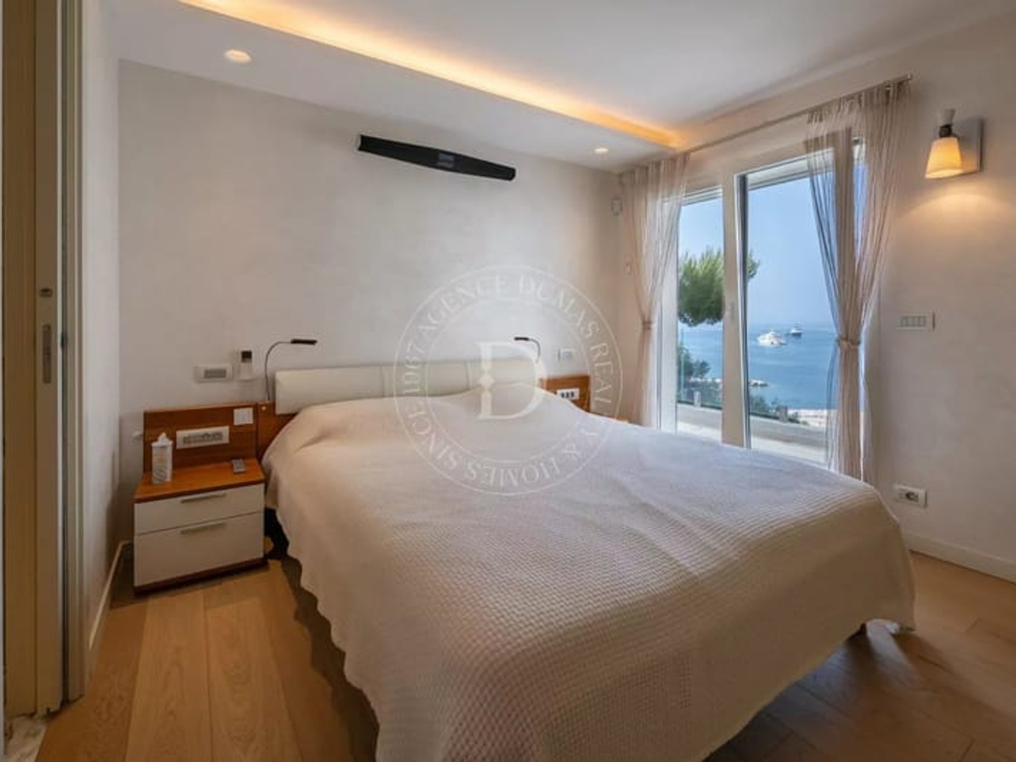Maison à vendre - 6 pièces - 210m2 - Villefranche-Sur-Mer (06230)