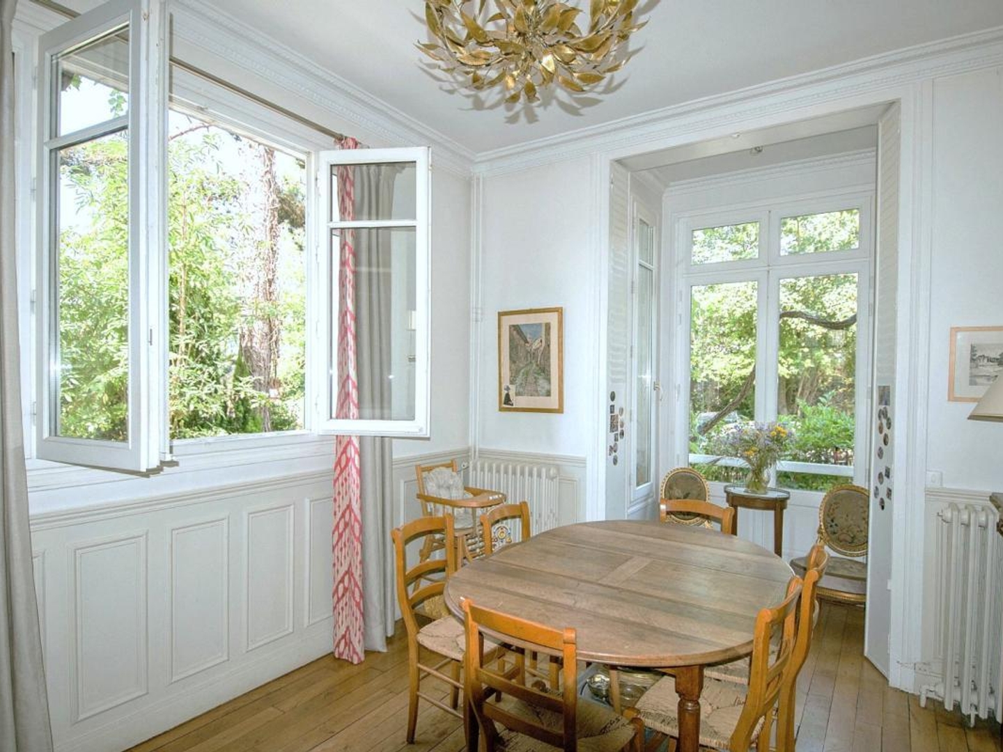 Vends maison - 142 m² - 8 pièces, 7 chambres - La Celle Saint Cloud 78170