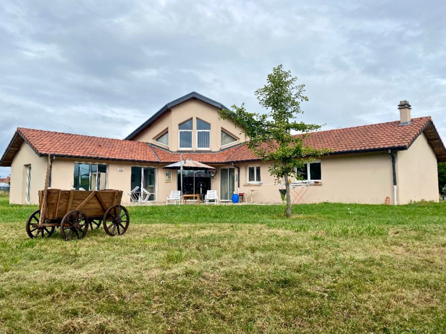 Maison 5 pièces 240 m²