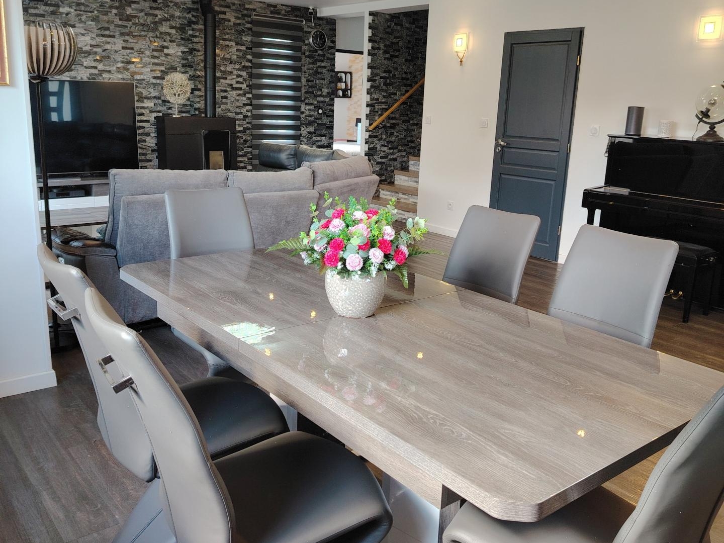 MANCHE SAINT LOT MAGNIFIQUE MAISON CONTEMPORAINE.