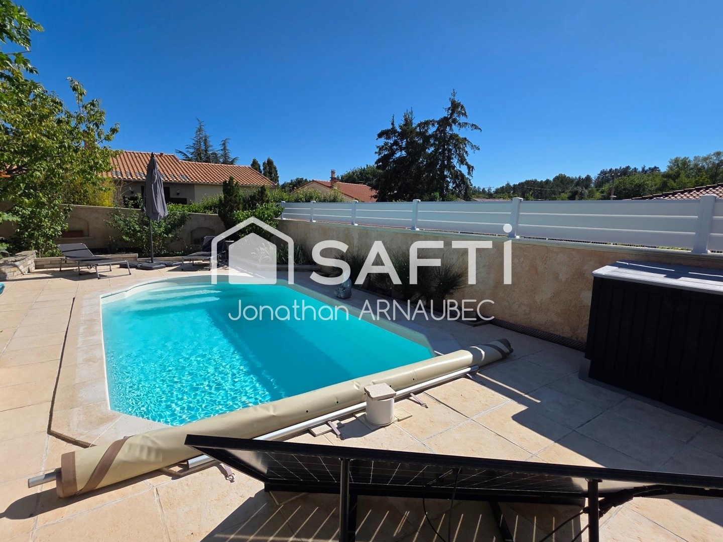 Maison à vendre - 6 pièces - 105m2 - Digne-Les-Bains (04000)