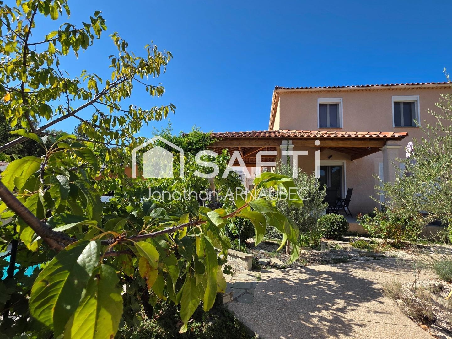 Maison à vendre - 6 pièces - 105m2 - Digne-Les-Bains (04000)