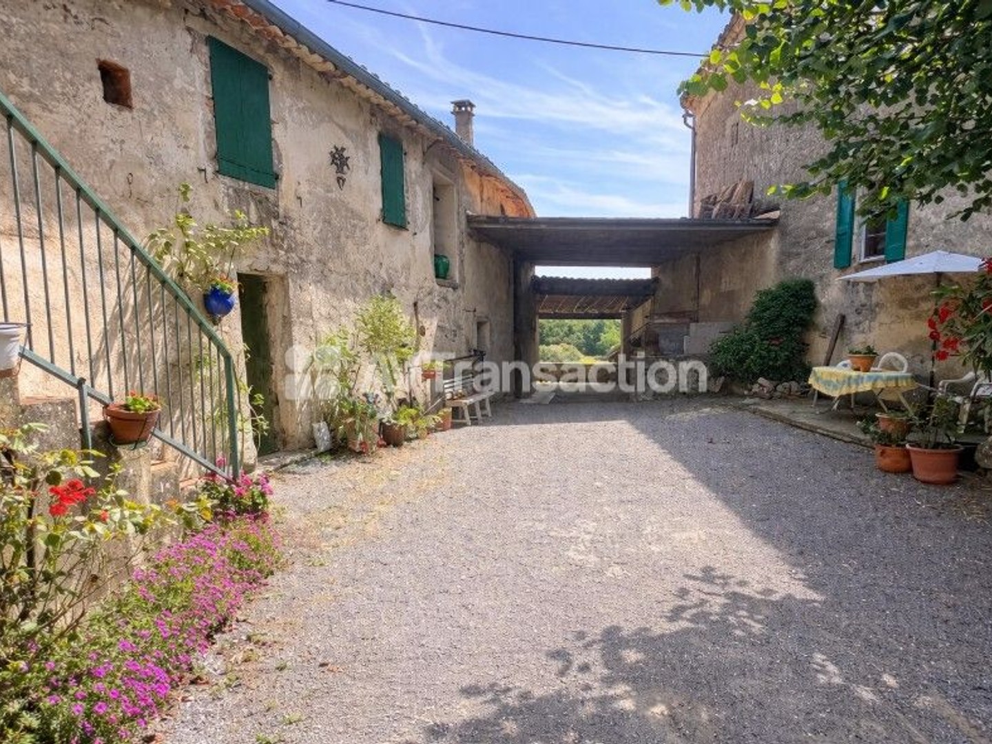 Maison à vendre - 14 pièces - 275m2 - Colognac (30460)