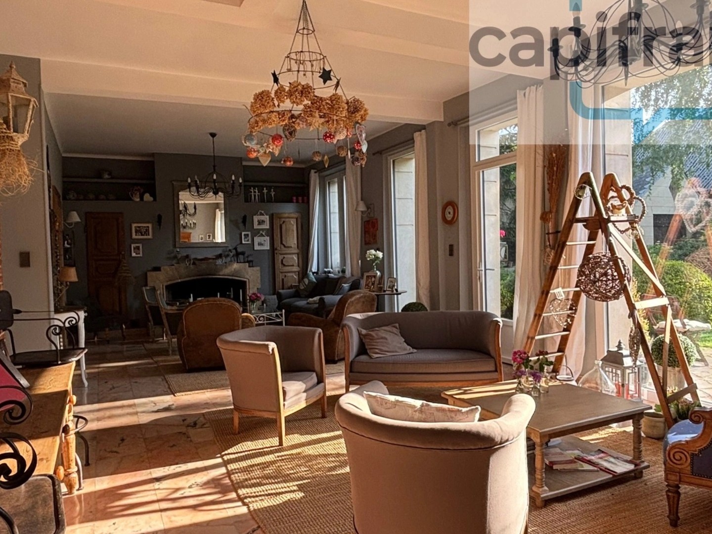 Maison 13 pièces 252 m²