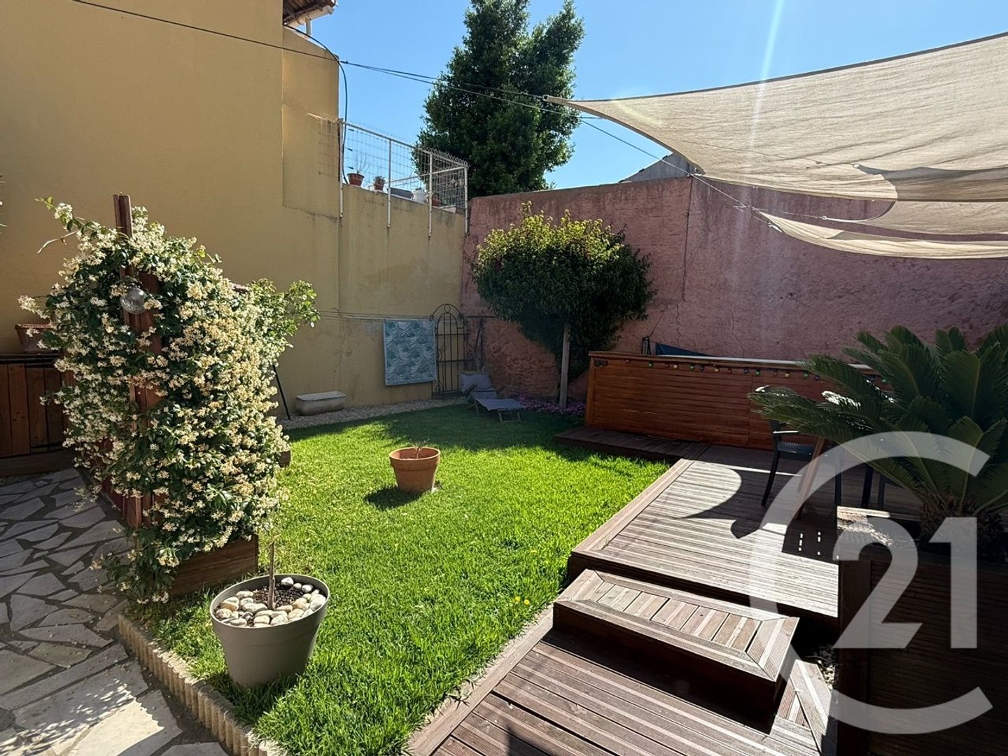 Maison à vendre - 6 pièces - 132m2 - Marseille 16e (13016)
