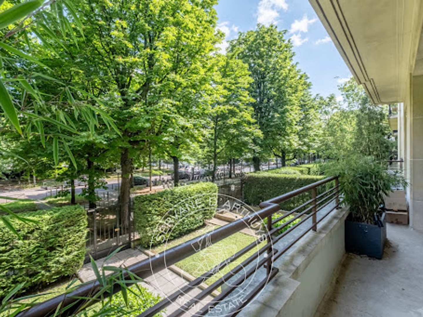 Appartement à vendre - 6 pièces - 214m2 - Paris 16e (75016)