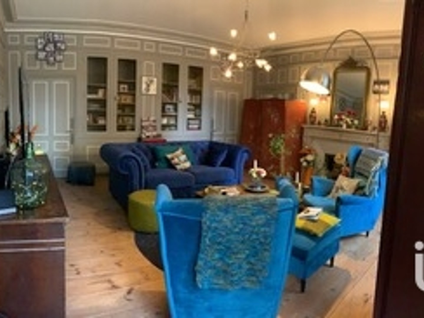 Maison 12 pièces 470 m²
