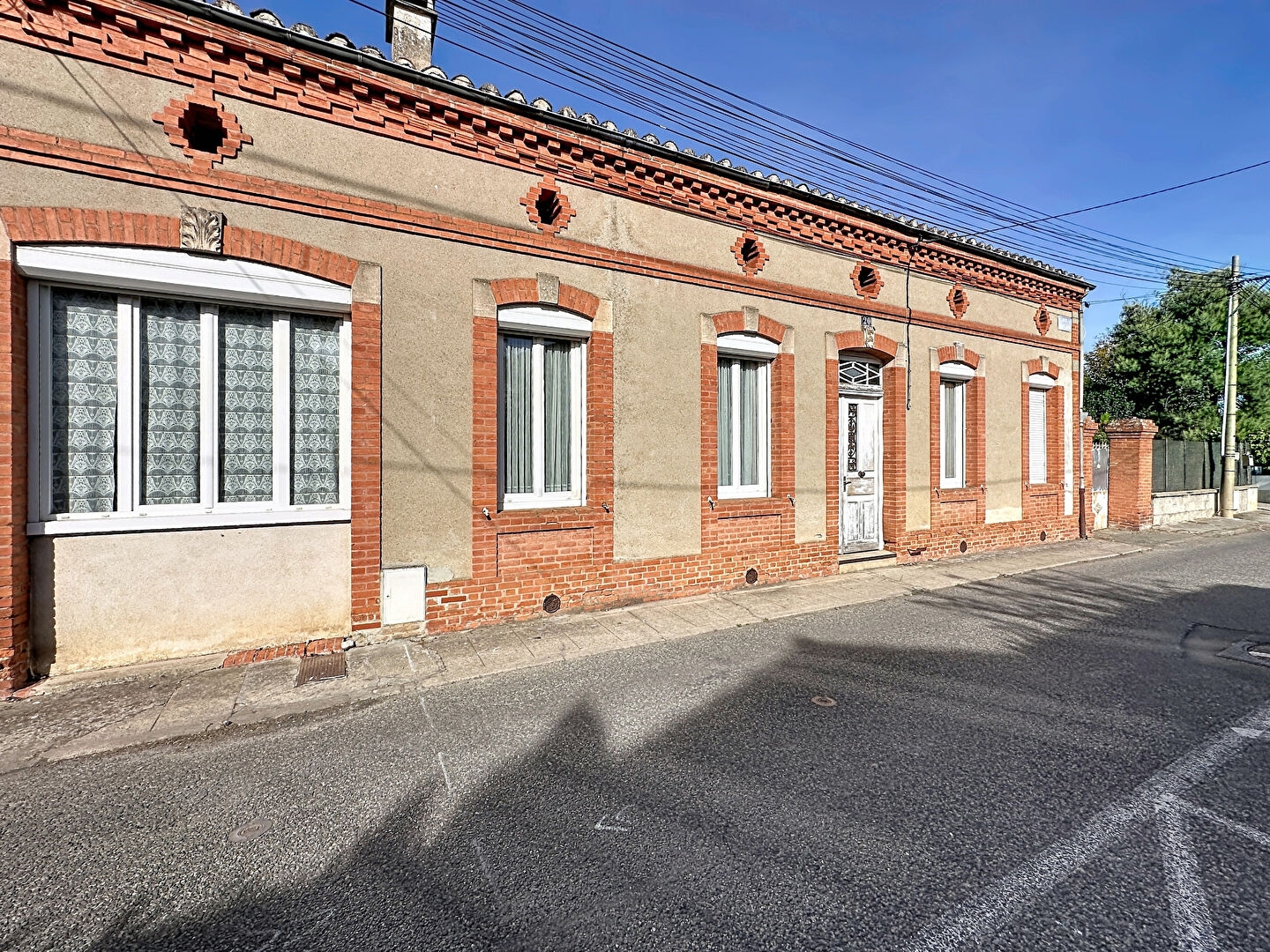 Maison Montauban 4 chambres jardin arboré grenier
