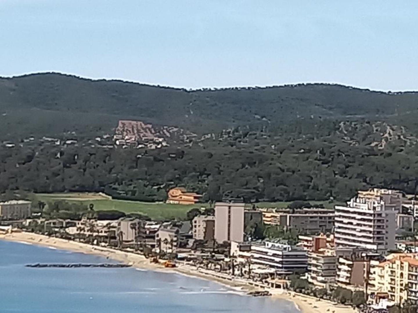 Appartement à vendre - 2 pièces - 50m2 - Le Lavandou (83980)