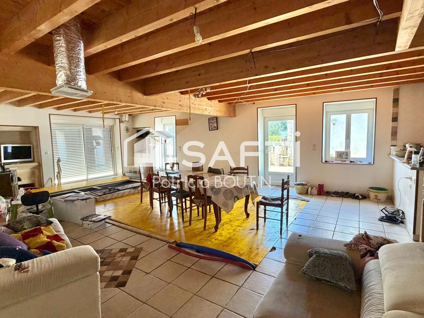 Maison à vendre - 6 pièces - 186m2 - La Crèche (79260)
