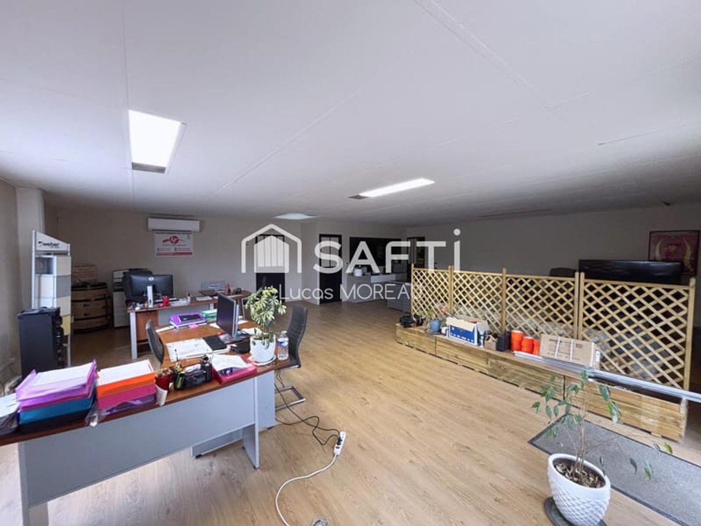 Bureaux 6 pièces 450 m²