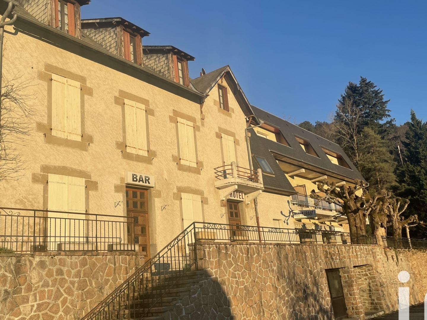 Immeuble 1149 m²