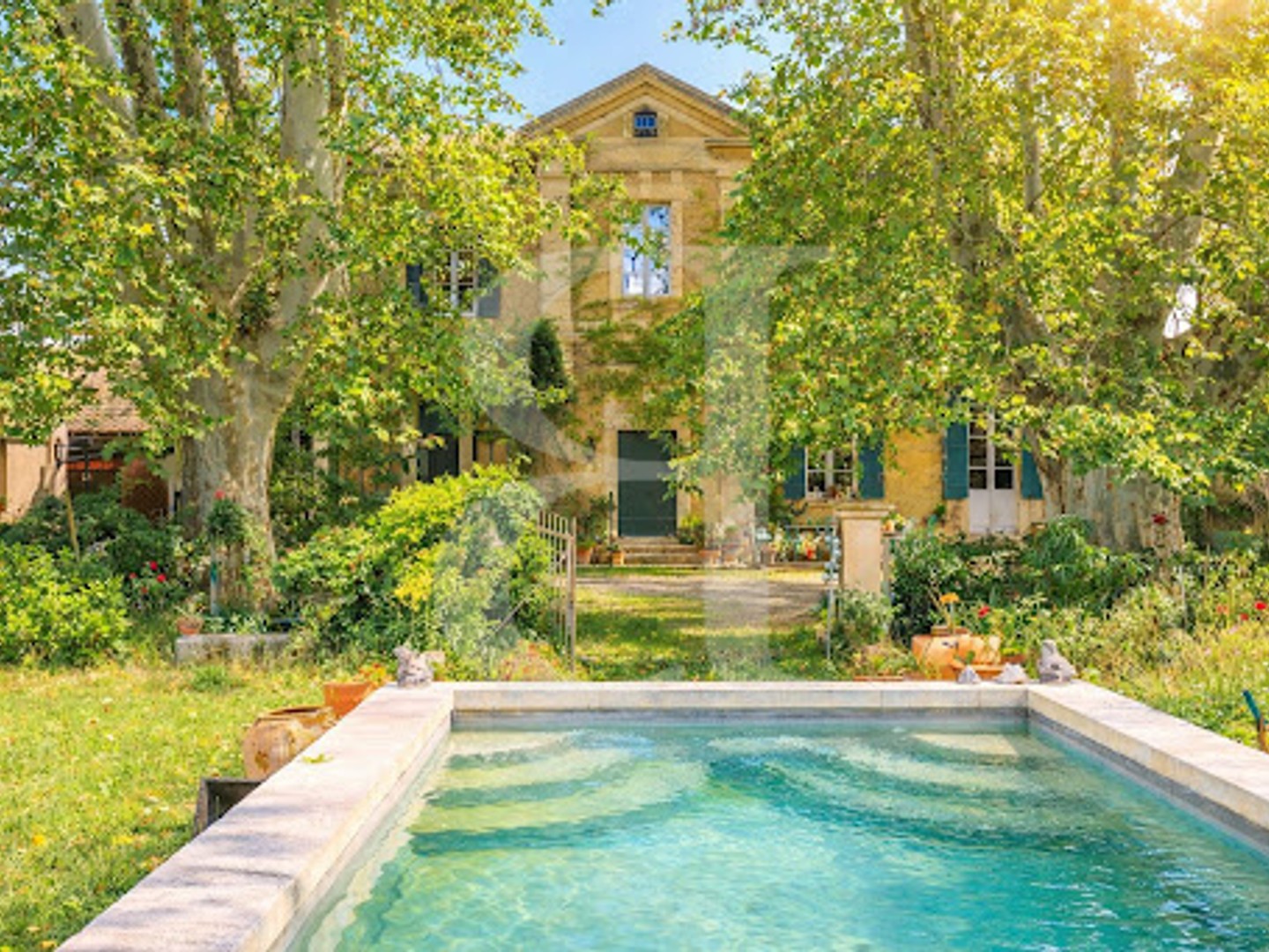 Mas provençal 8 pièces 321 m²