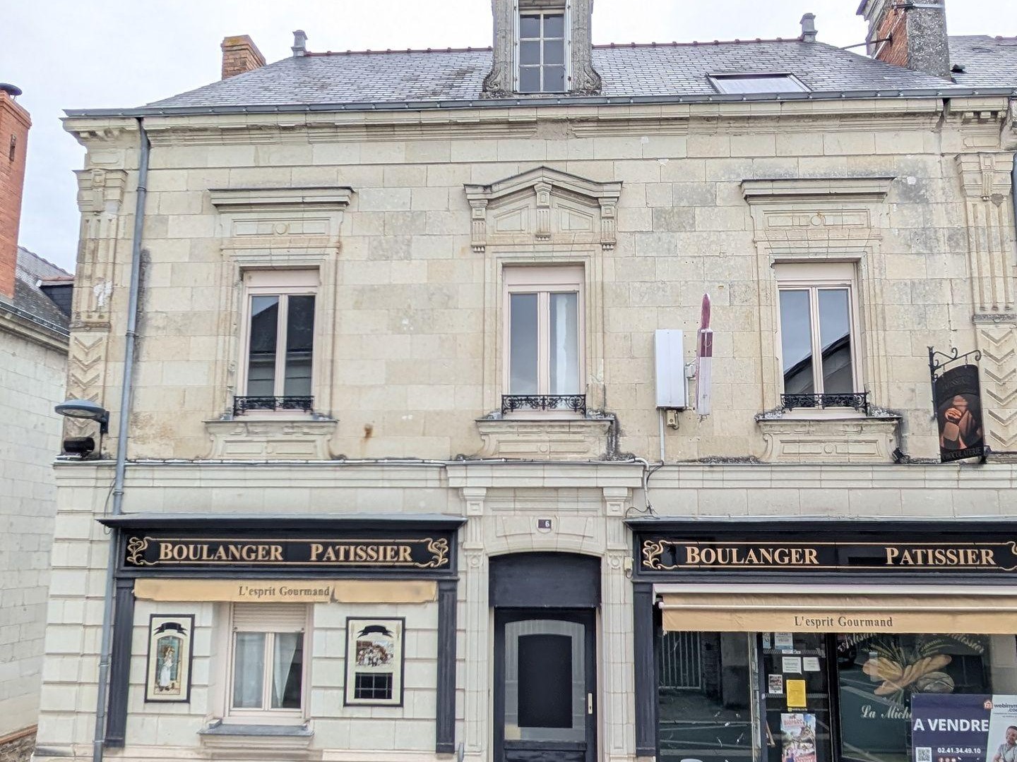 Immeuble - 287m² - Mazé-Milon