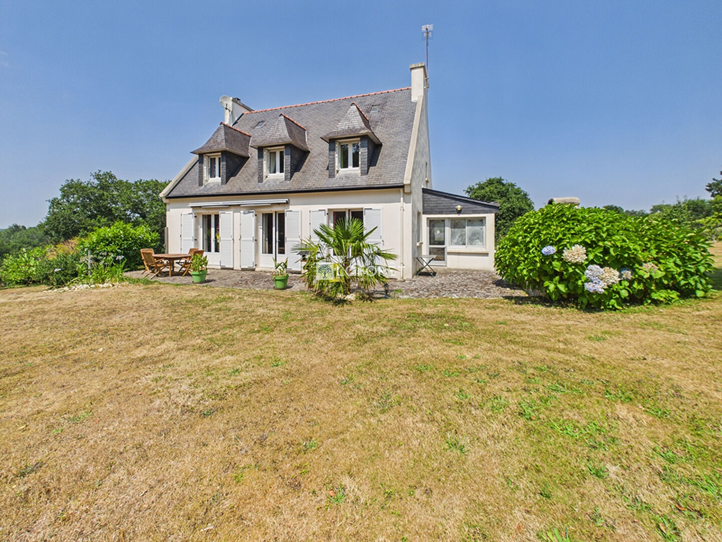Maison à vendre - 7 pièces - 166m2 - Saint-Évarzec (29170)