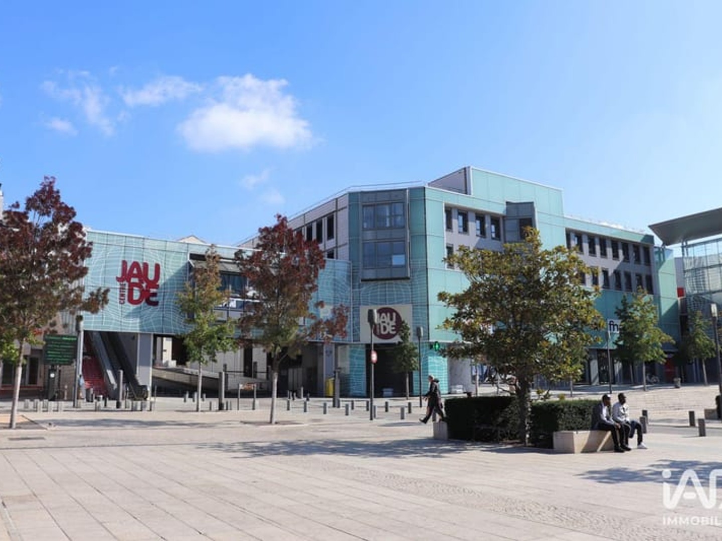 Immeuble commercial 60 m²
