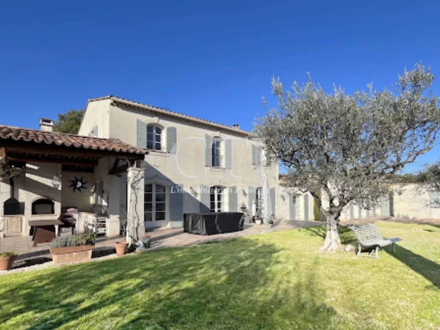 Maison à vendre - 8 pièces - 234m2 - Vaison-La-Romaine (84110)