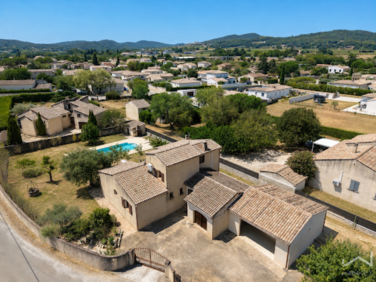 Maison à vendre - 6 pièces - 158m2 - Saint-Alexandre (30130)