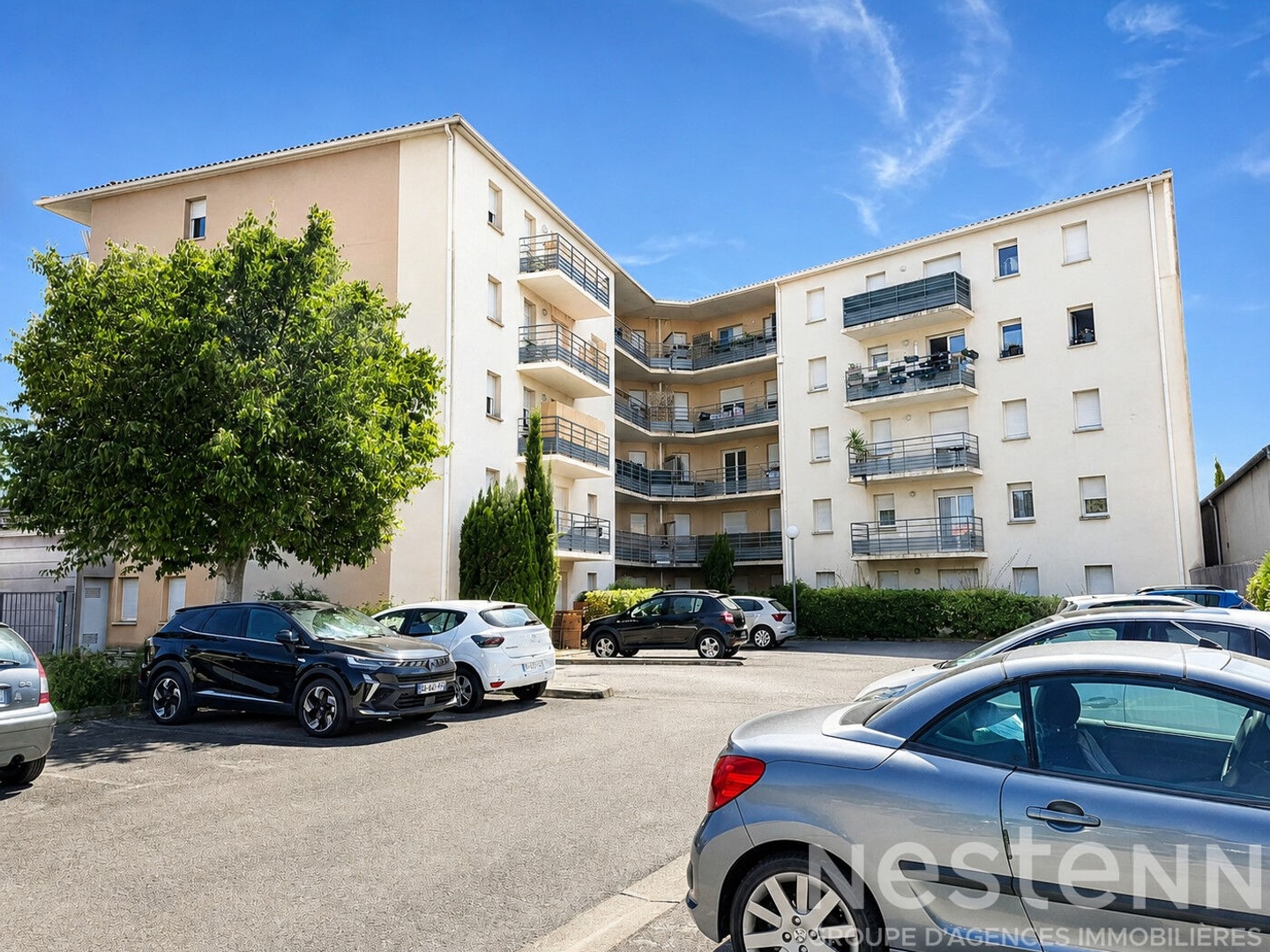 CARCASSONNE - APPARTEMENT T2 LOUÉ AVEC TERRASSE, ASCENSEUR ET PARKING PRIVATIF