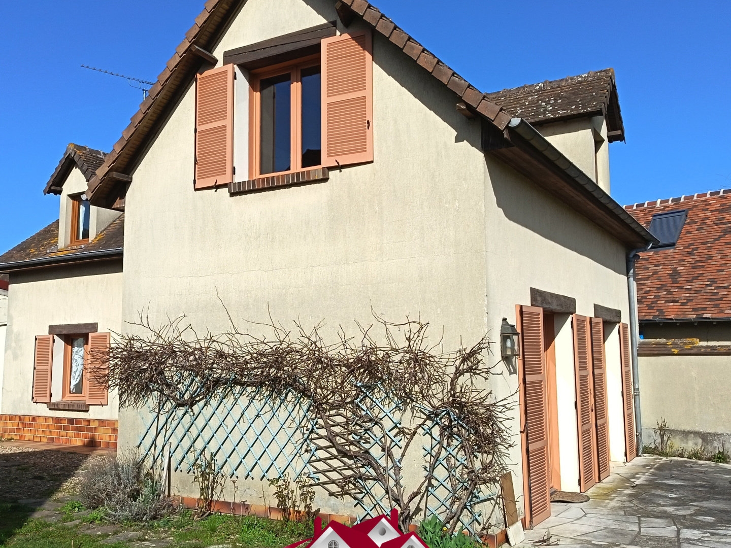 Maison ancienne sur terrain de 880 m2