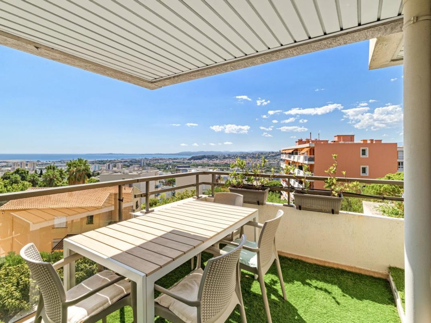 Appartement à vendre - 3 pièces - 81m2 - Nice (06200)