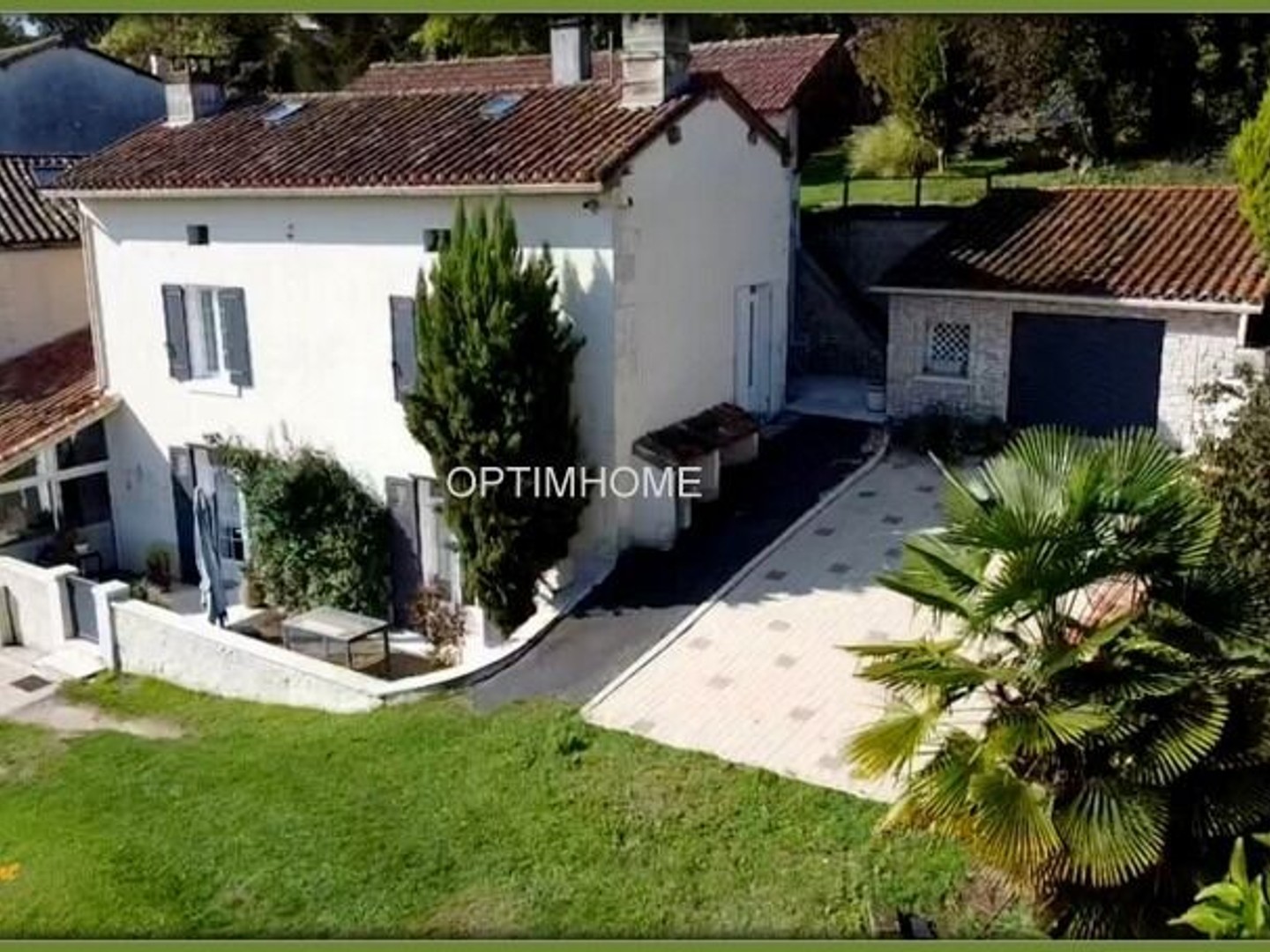 Ensemble immobilier en pierre