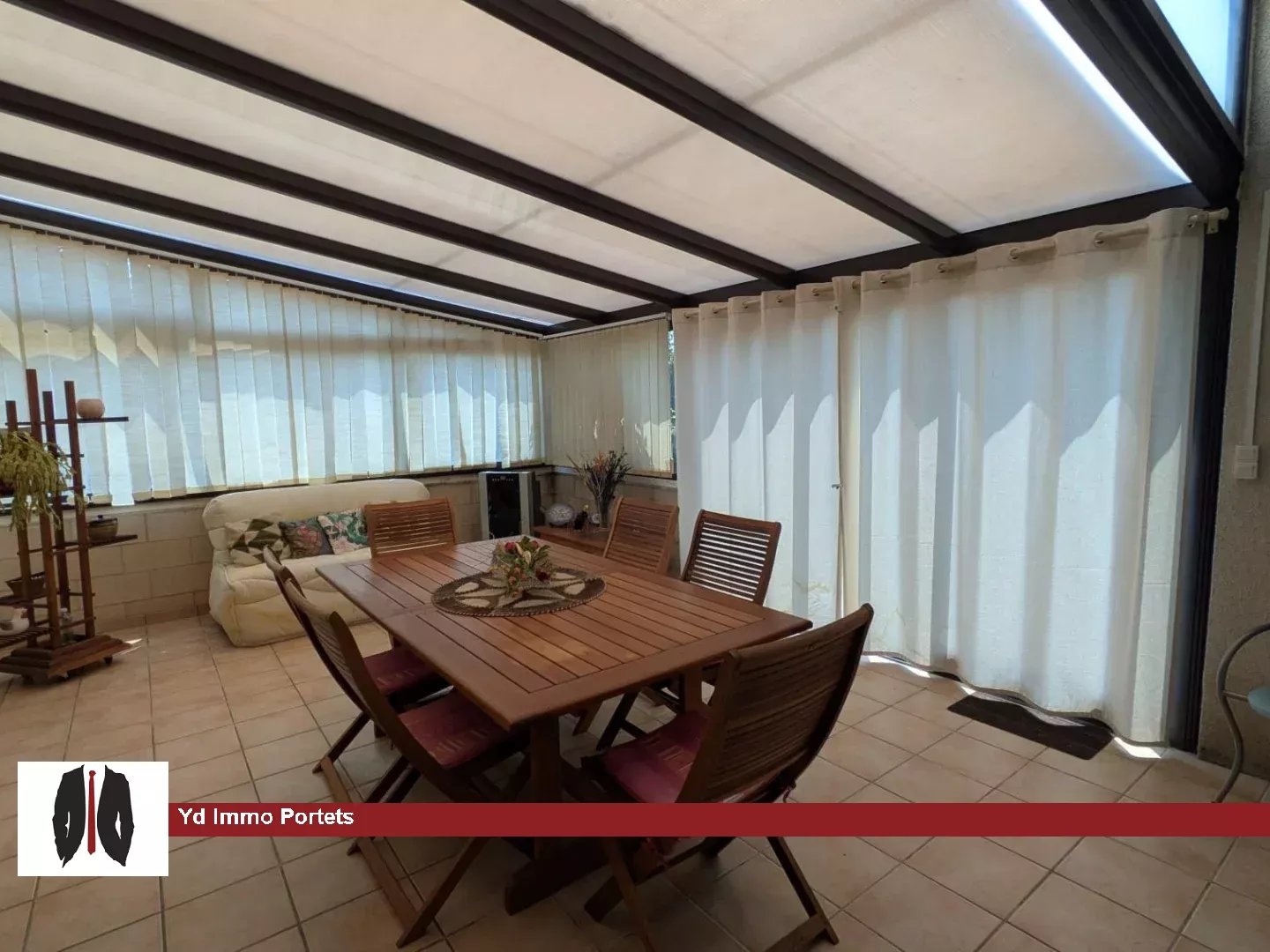 Maison à vendre - 5 pièces - 110m2 - Castres-Gironde (33640)