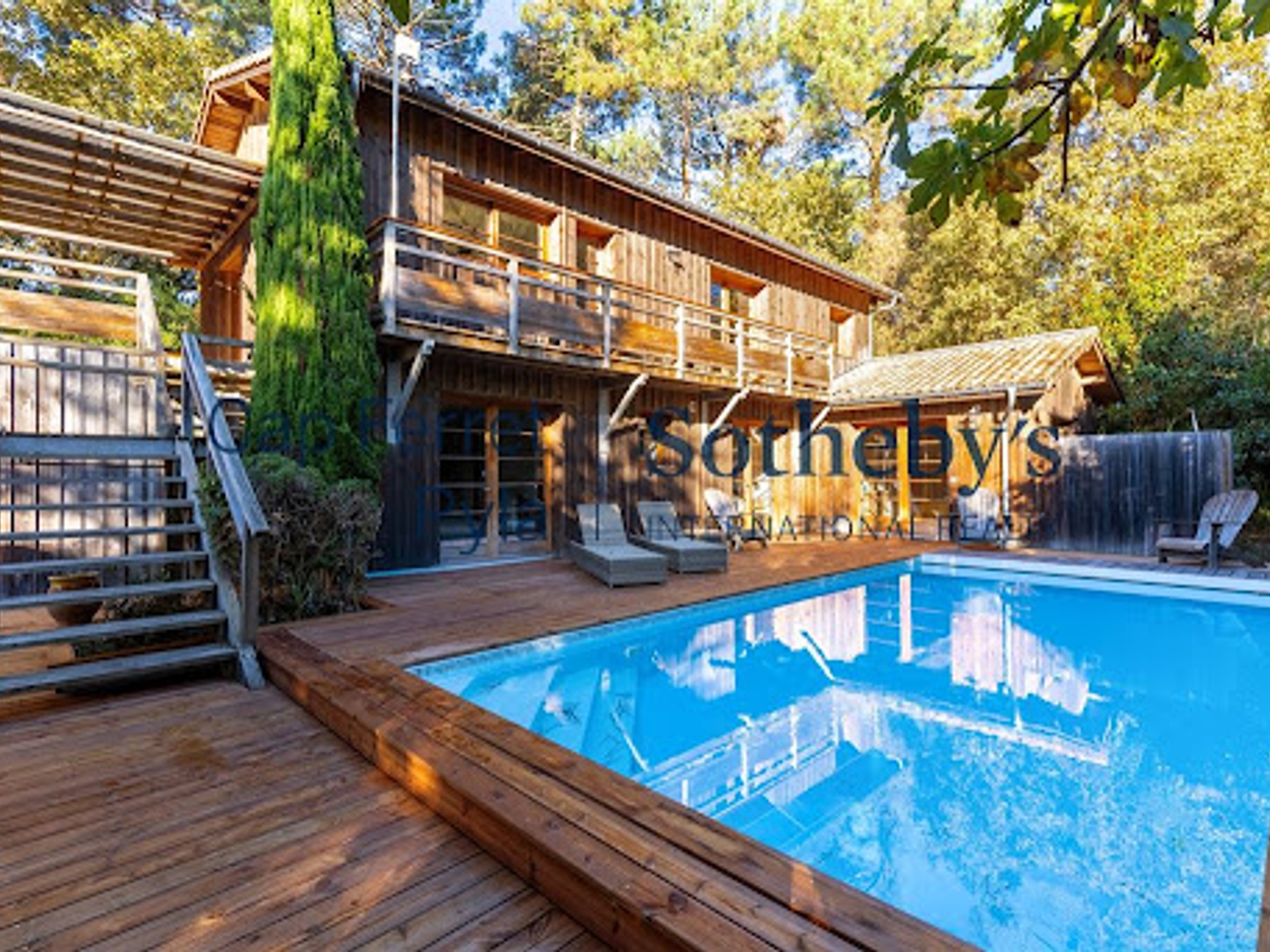Maison 8 pièces 273 m²