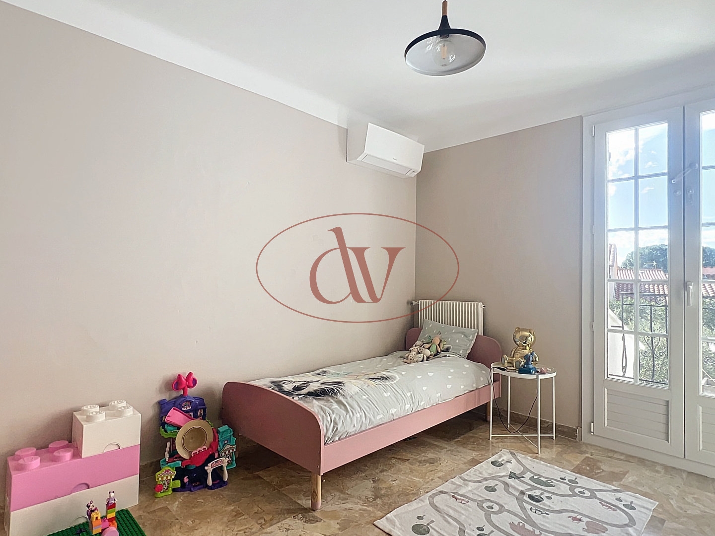 BELLE VILLA RENOVEE DE 150M2 AVEC PISCINE