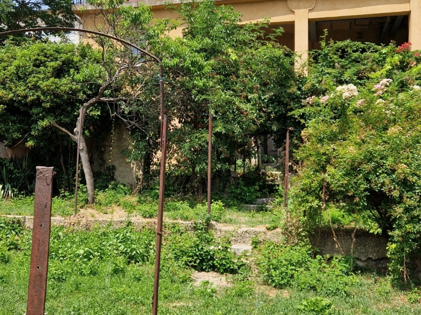 Maison 10 pièces 360 m²