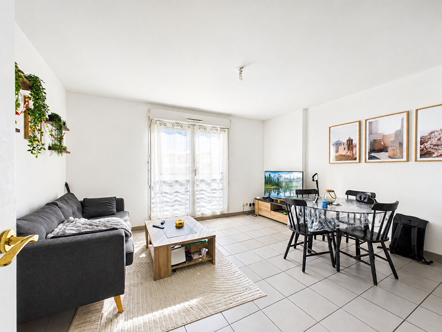 Appartement à vendre - 2 pièces - 46m2 - Rosny-Sous-Bois (93110)