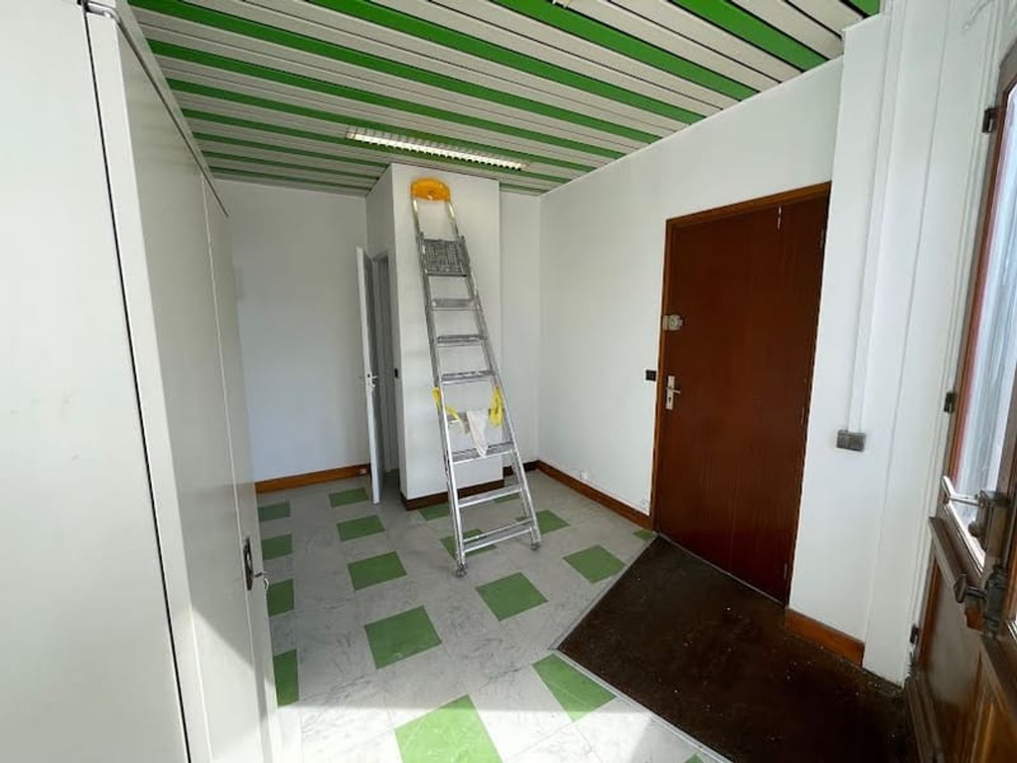 Locaux à vendre - 26m2 - Les Lilas (93260)