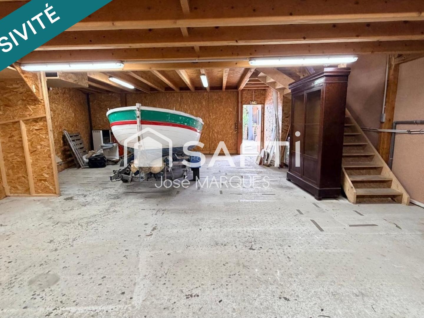 Magasin à vendre - 3 pièces - 215m2 - Cogolin (83310)