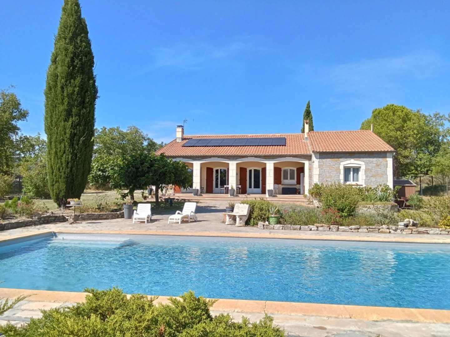 Maison 8 pièces 198 m²