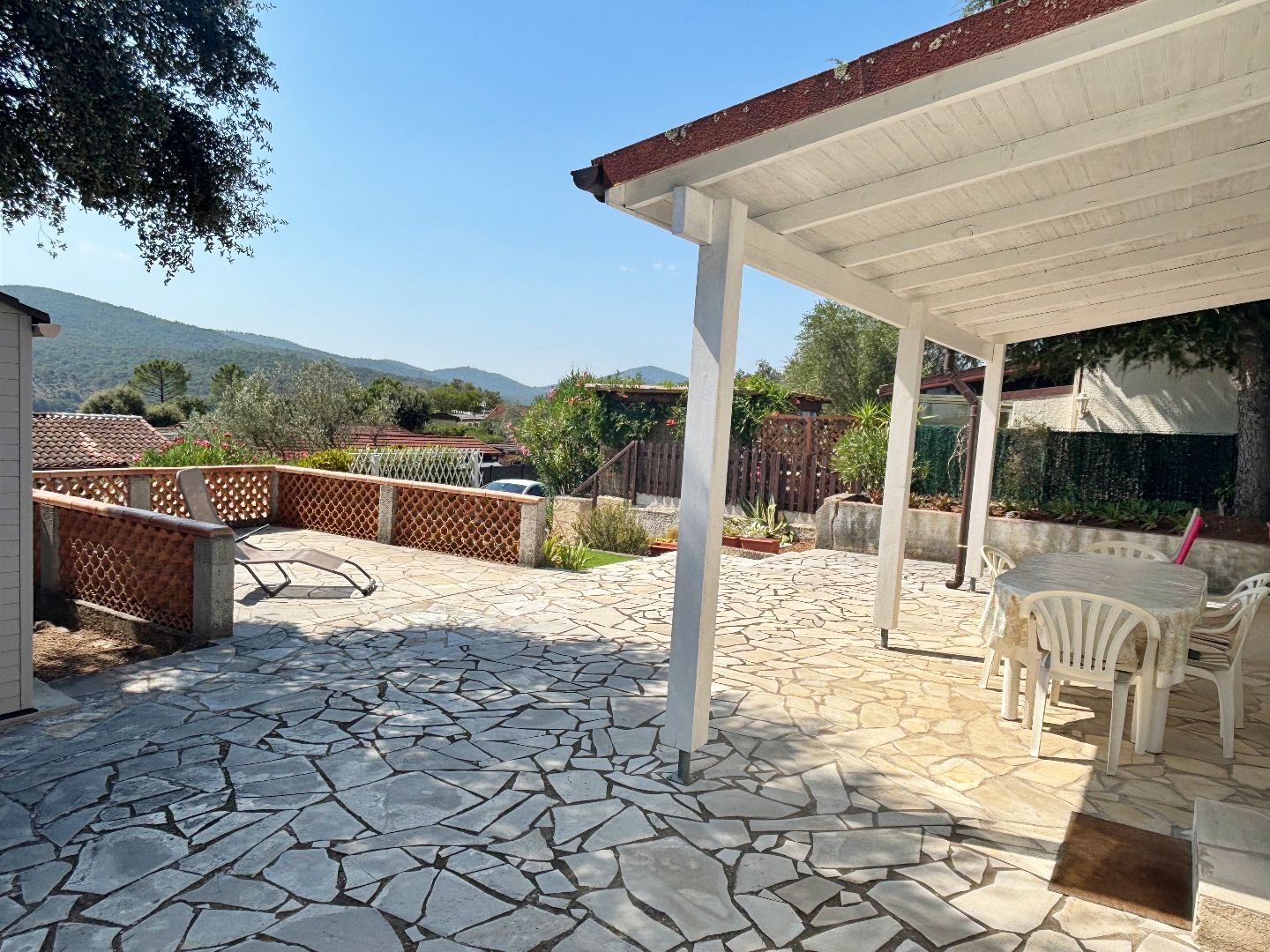 Maison à vendre - 3 pièces - 38m2 - Roquebrune-Sur-Ar... (83520)