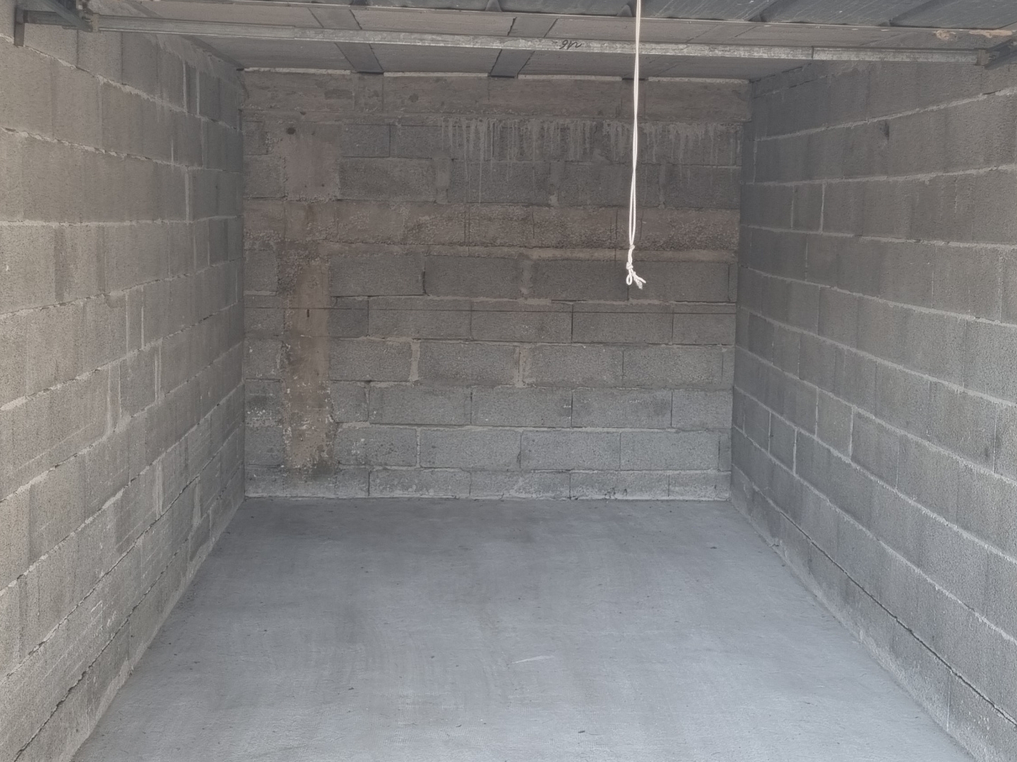 Parking / garage / box à vendre - Six-Fours-Les-Plages (83140)