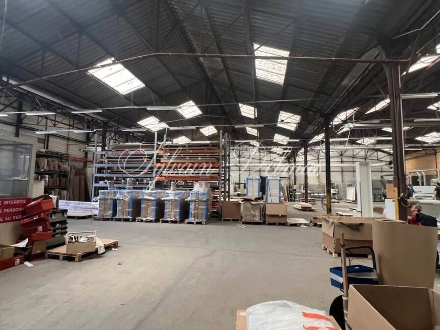 Commerce 4000 m²