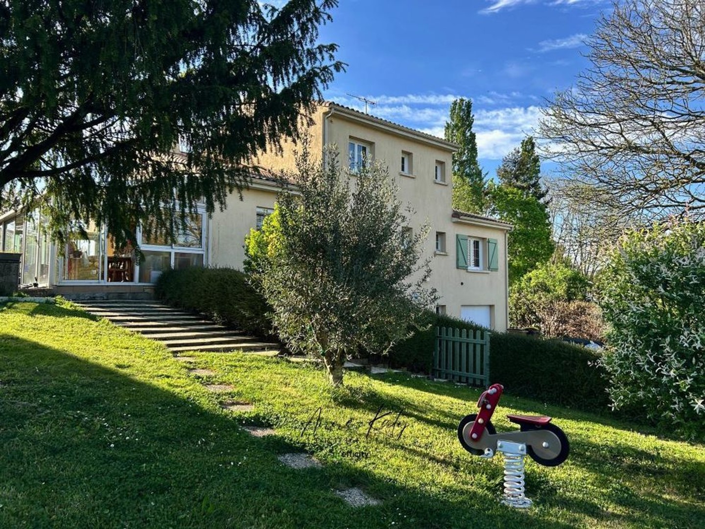 Maison à vendre - 7 pièces - 140m2 - Les Achards (85150)