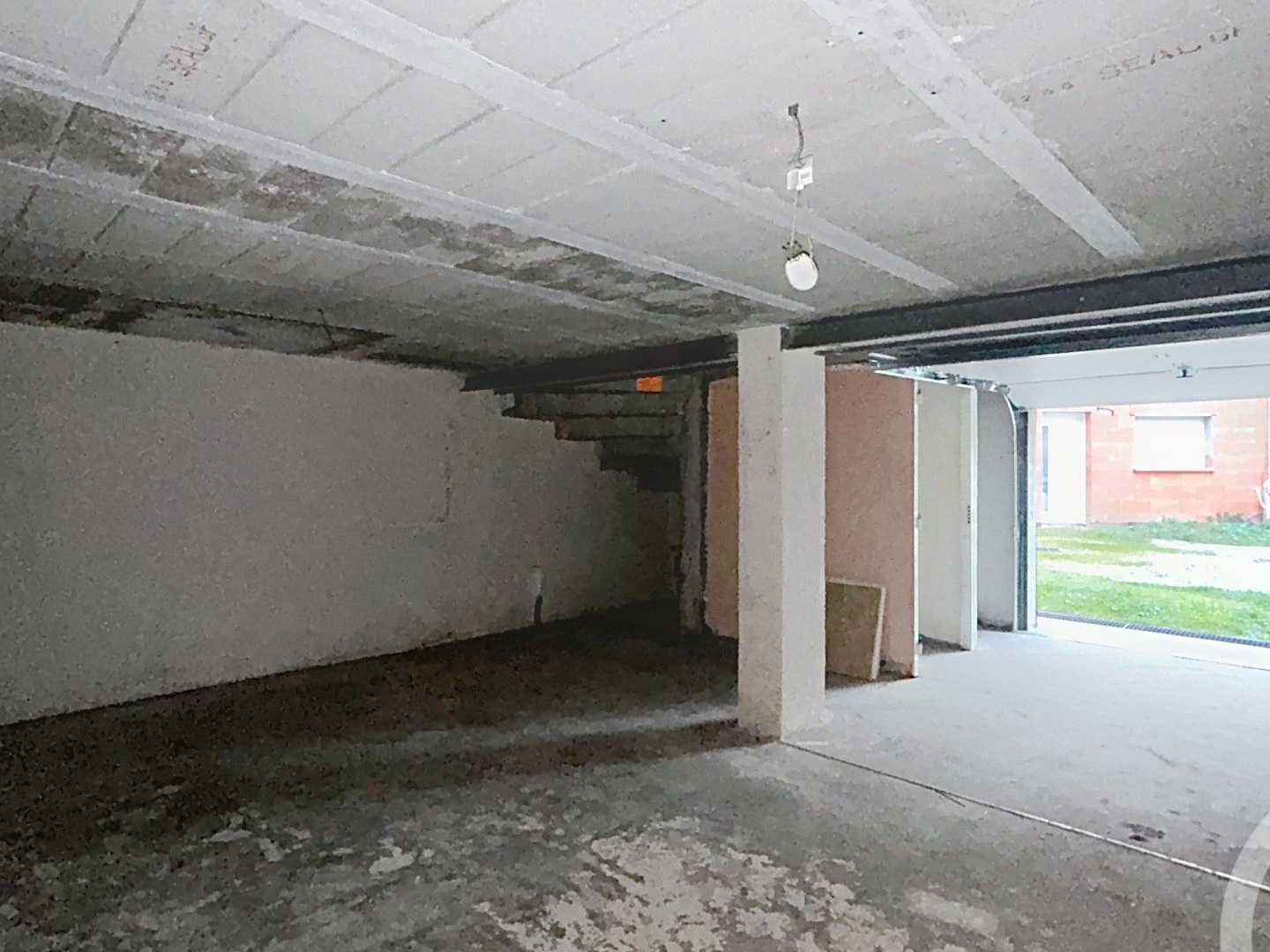 Parking 42 m²