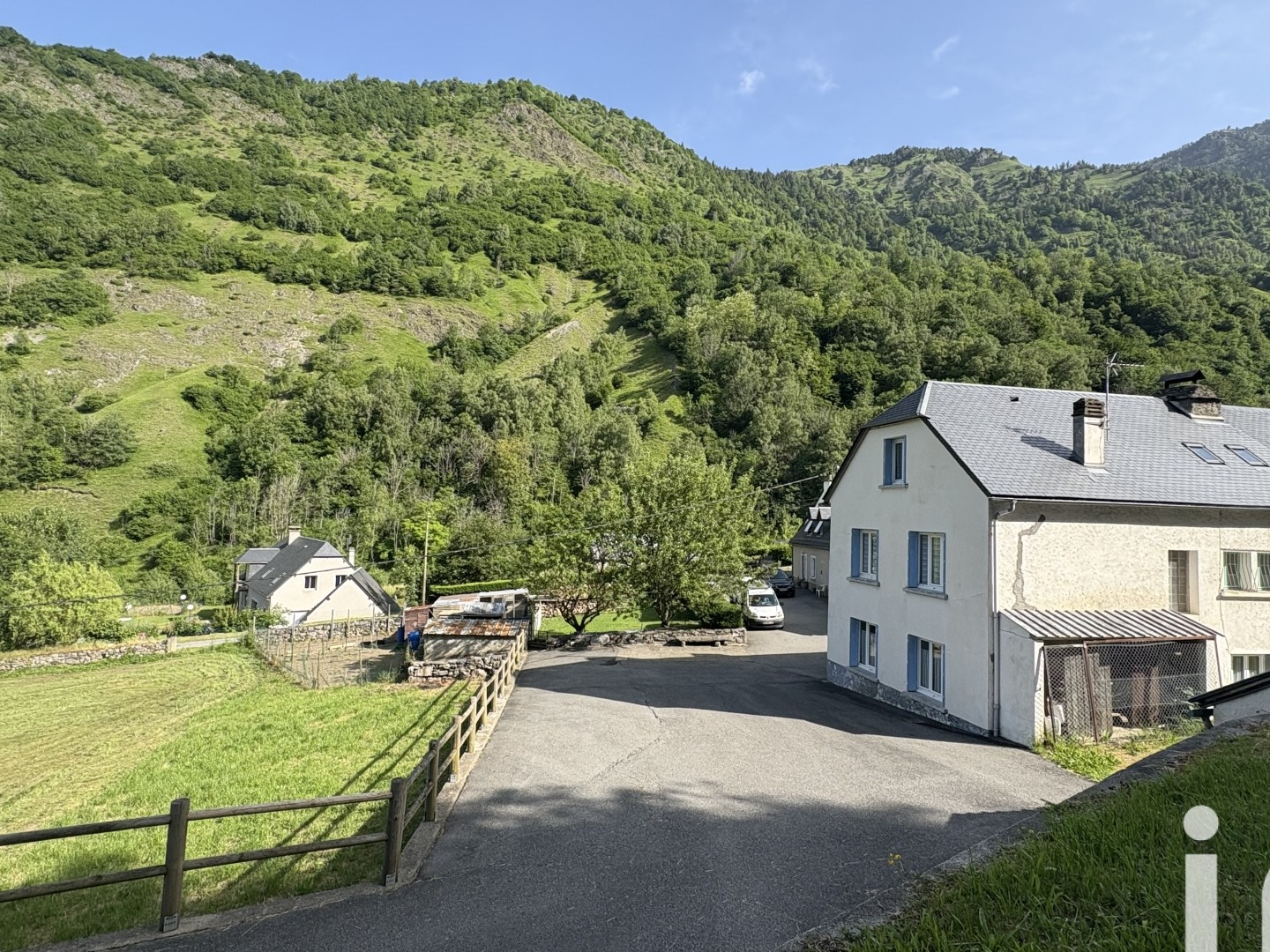 Immeuble 6 pièces 180 m²