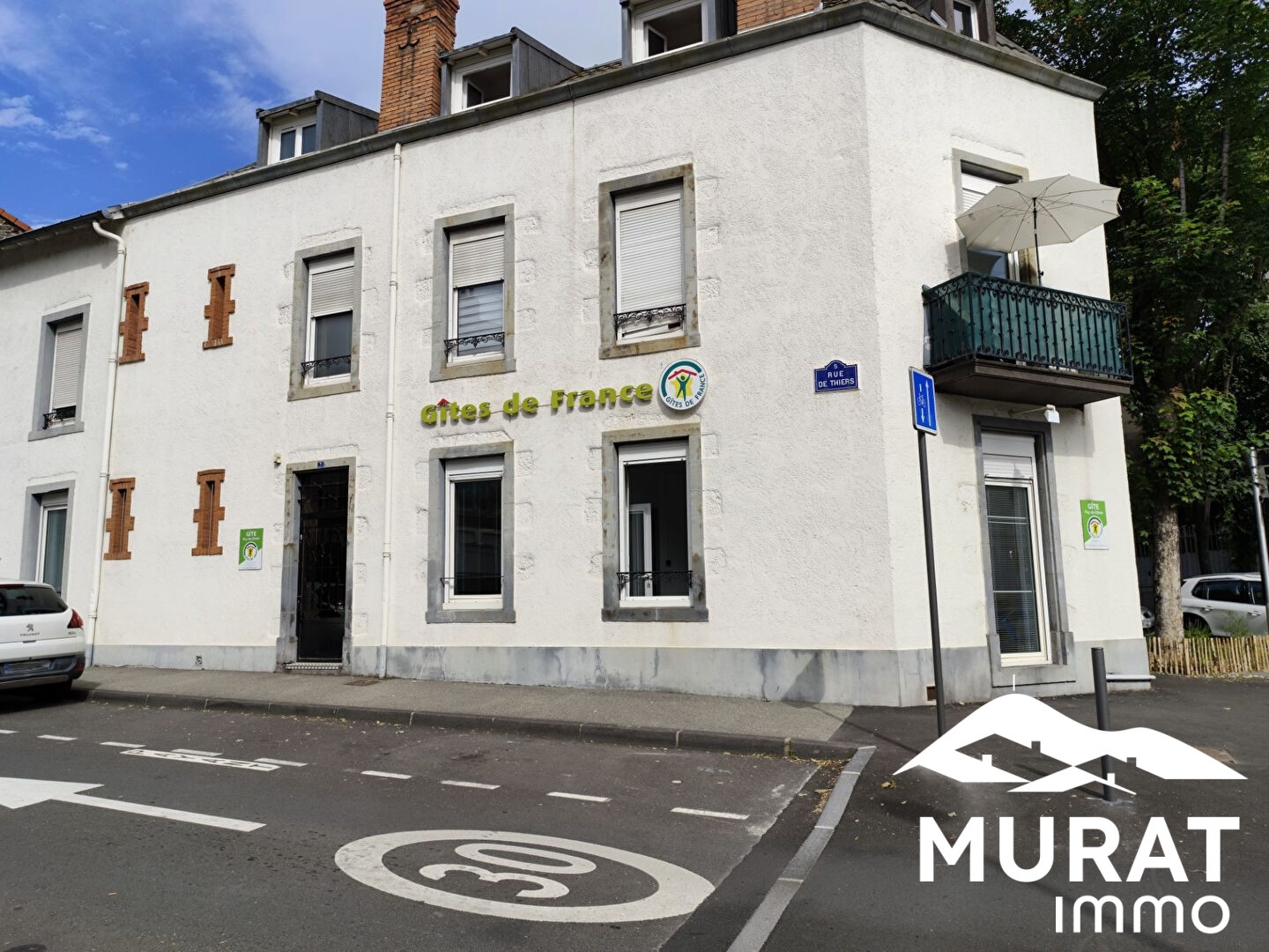 Local professionnel 220 m²