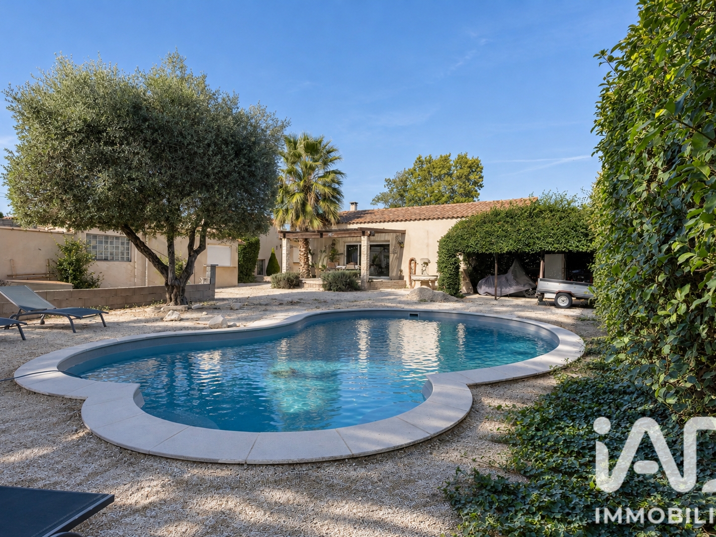 Maison à vendre - 7 pièces - 223m2 - Arles (13200)