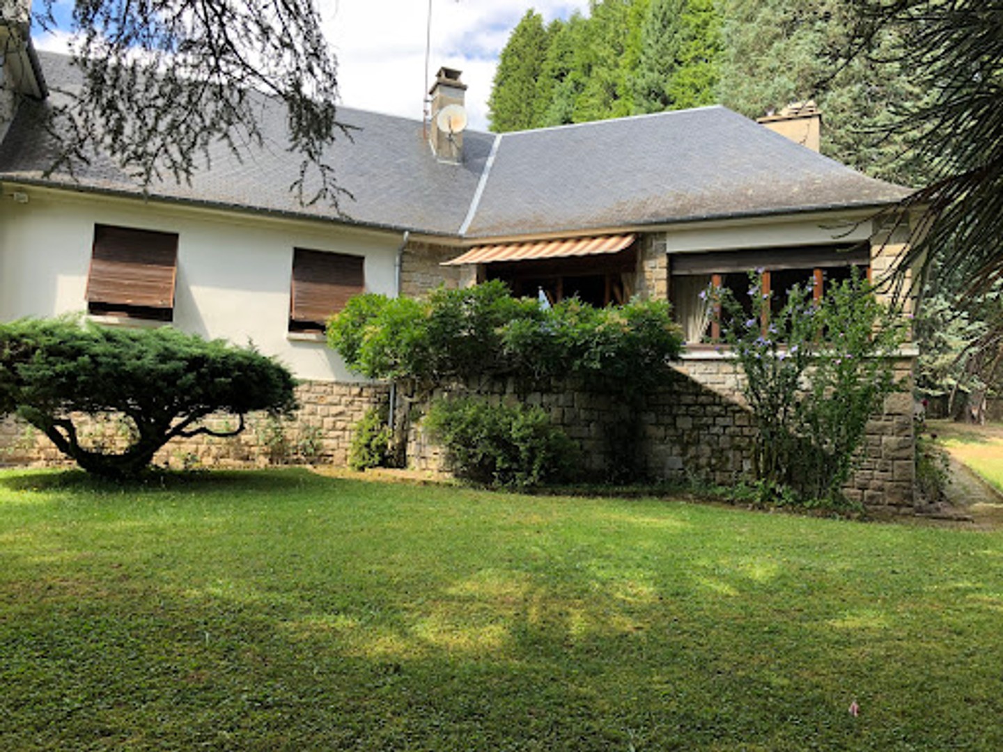 Maison à vendre - 20 pièces - 556m2 - Égletons (19300)