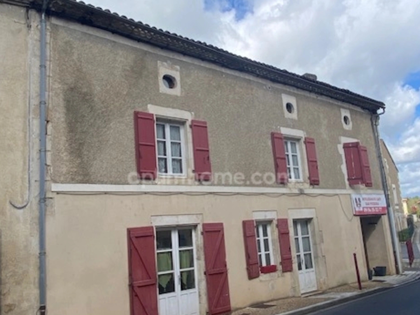 Maison à vendre - 8 pièces - 129m2 - Marthon (16380)