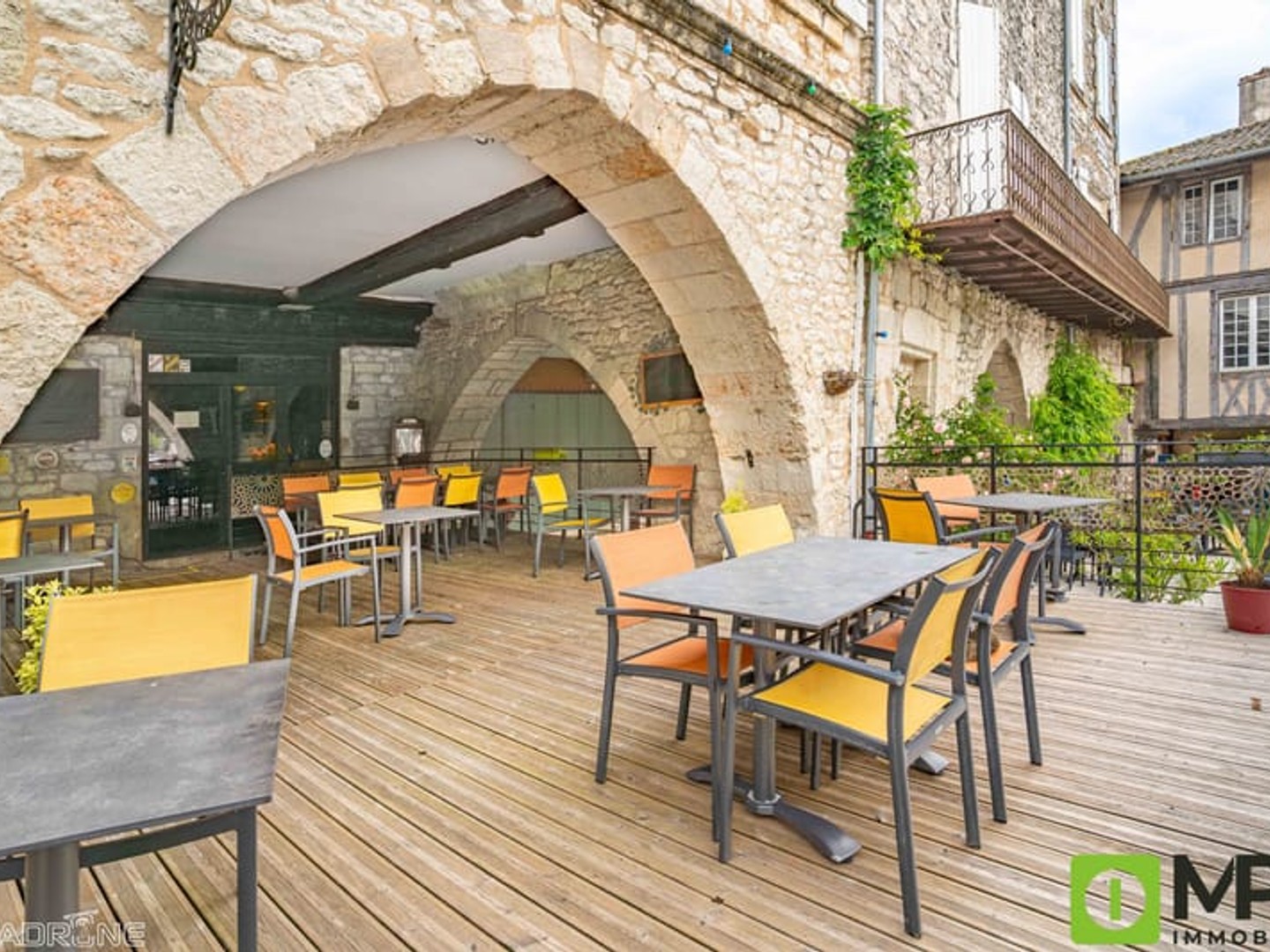 Murs et fonds de commerce Restaurant bastide de Monflanquin emplacement No1