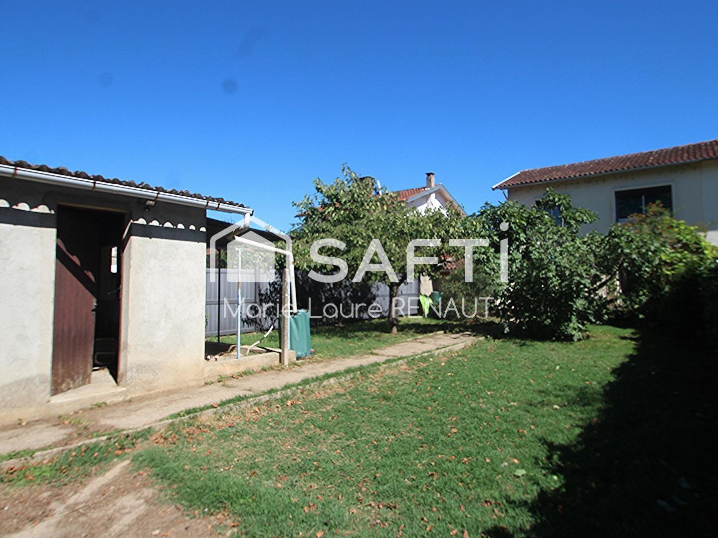 Maison avec jardin - 3 chambres - Bureau - Dépendances - Proche centre-ville